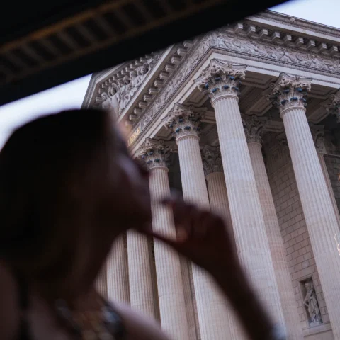 bus tour Paris France